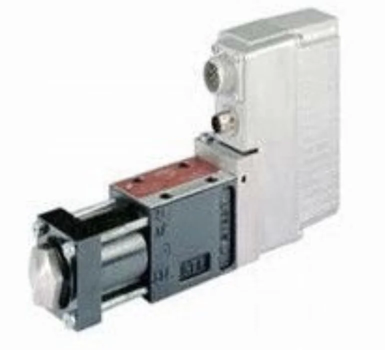 D633 and D634 Series Direct Drive Servo-Proportional Control Valves with integrated 24 V Electronics