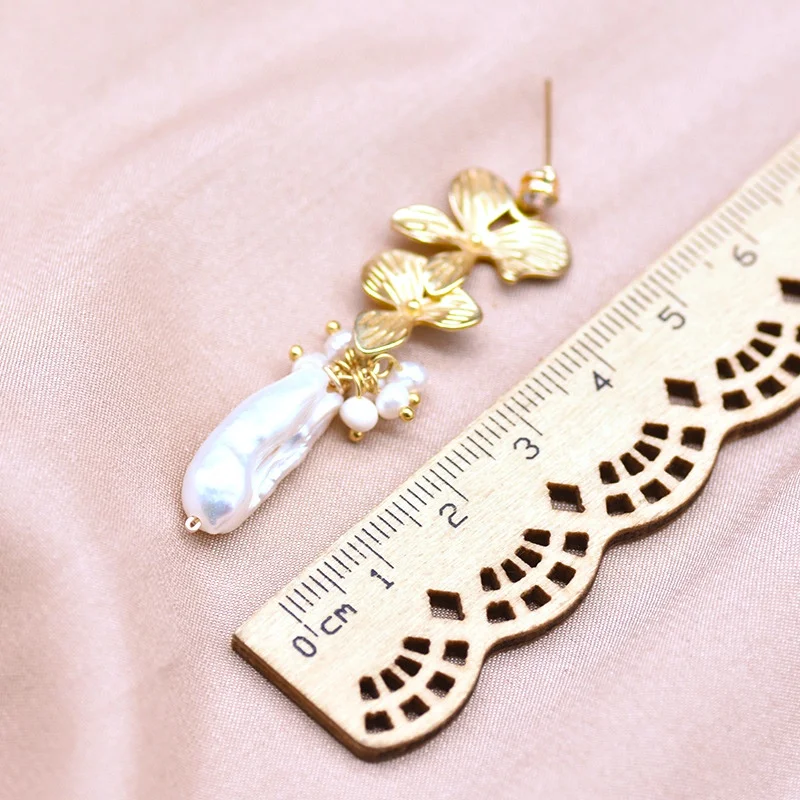 Ladies Vintage Pearl & Leaf Gold-Plated Copper Earrings - Bohemian Jewelry