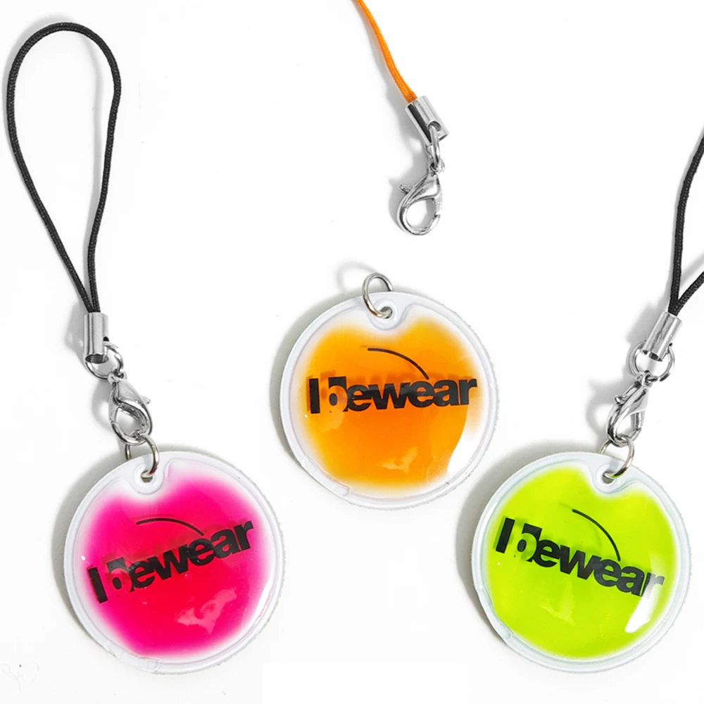 Рекламный Наполненный жидкостью кулон с очистителем экрана для мобильного телефона