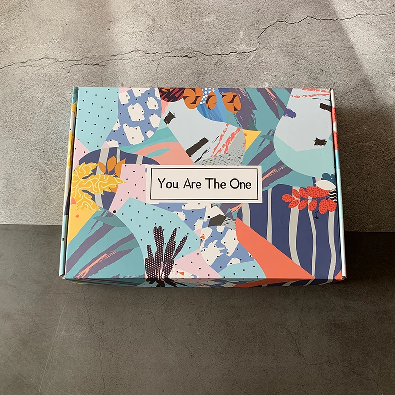 
High Quality Matt Lamination Packaging Apparel Corrugated Paper Display Decorative Books Subscription Shipping Mailer Box 