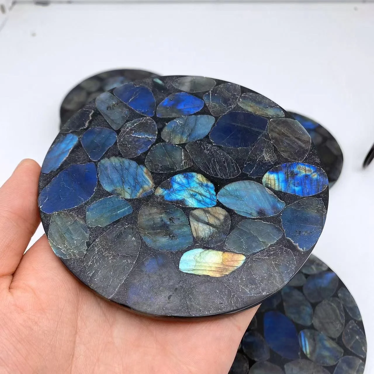 Factory Price Wholesale Natural Labradorite Round Slice Coasters Crystal Agate Coasters For Bar Home Decoration