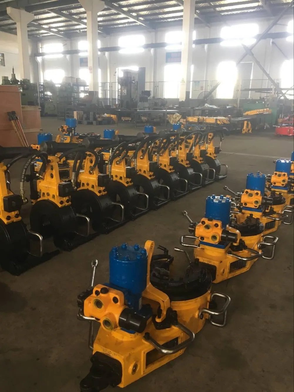 Factory Price Oilfield XQ Hydraulic Tubing Tong Power Tong