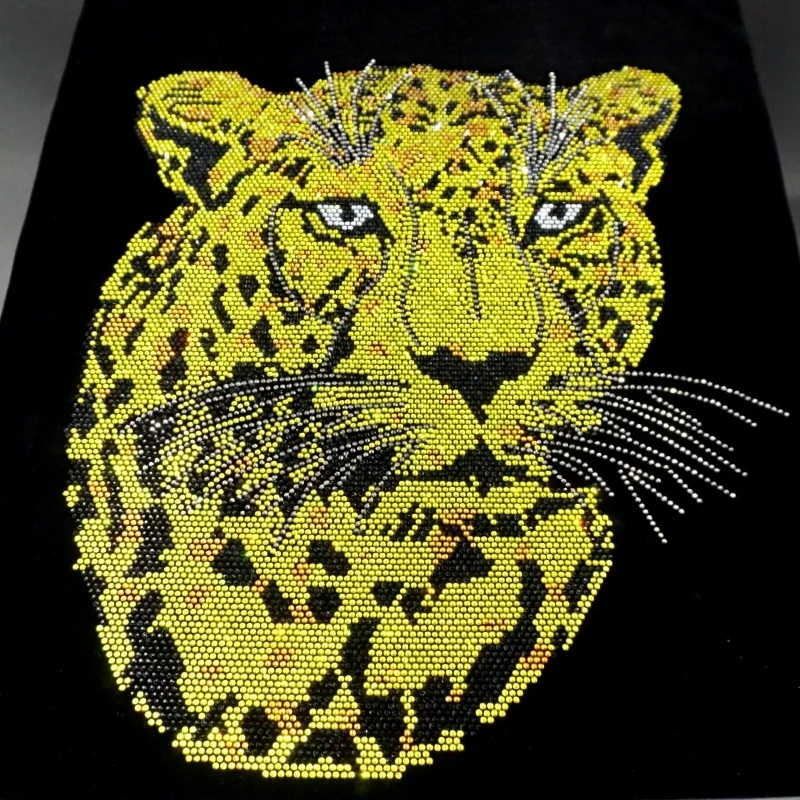 Free sample Lion leopard design stone rhinestone transfer paper strass diamond motif iron on transfer for t shirt