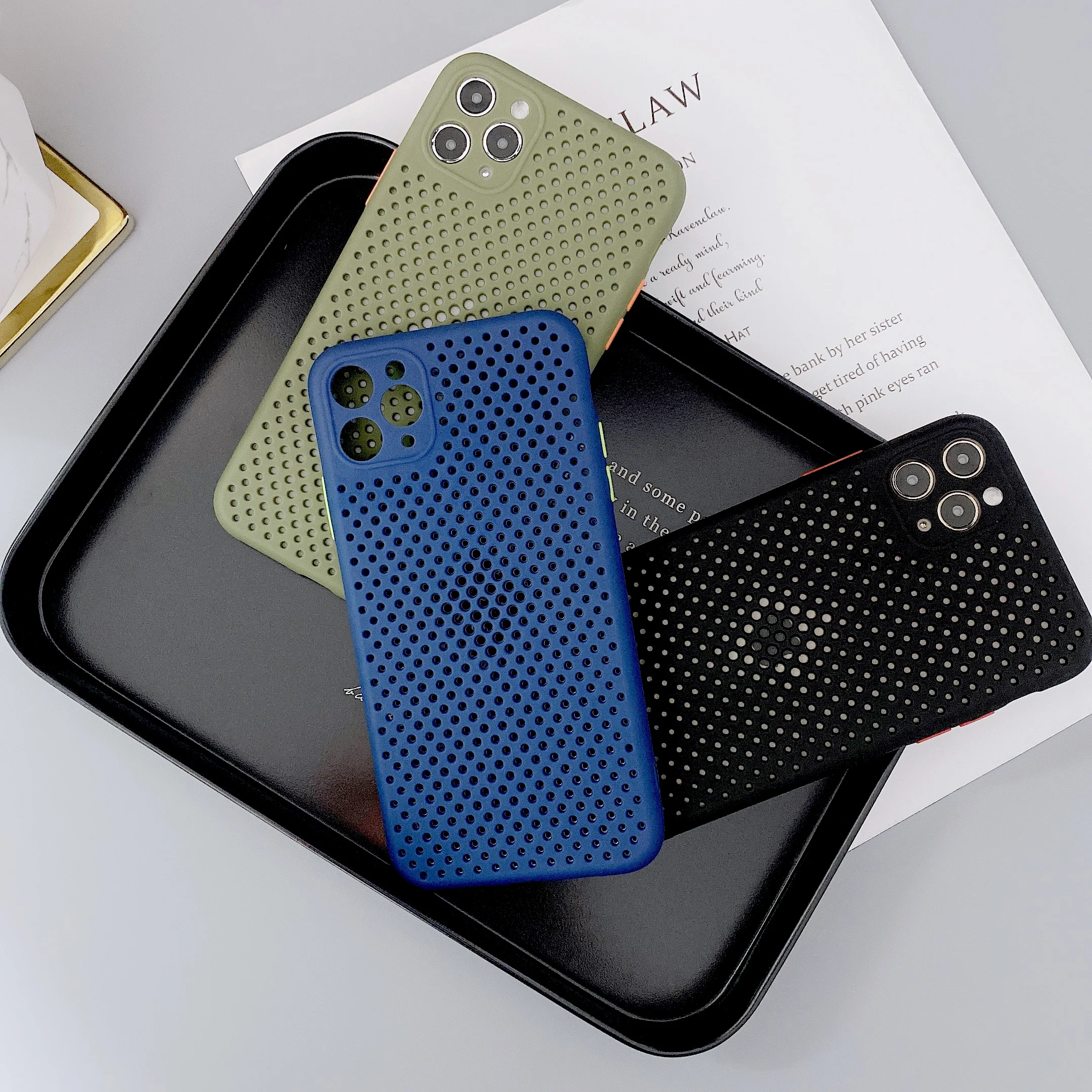 
Heat Dissipation Breathable Cooling Phone Case for iPhone 11 11Pro Max XR XS Max X 8 7 Plus 11Pro 