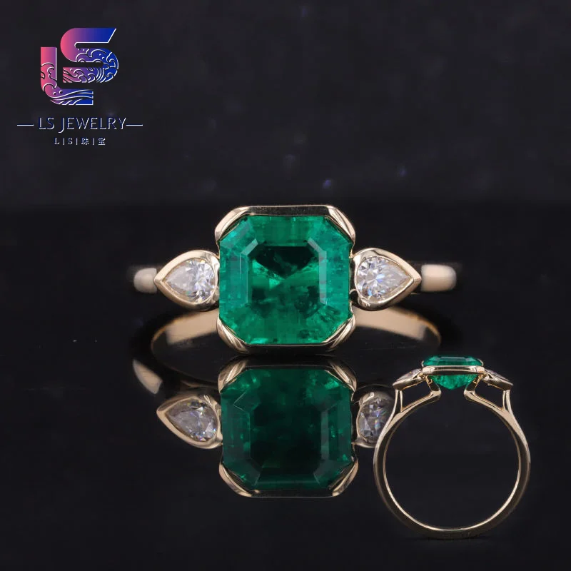 Custom Jewelry Asscher Lab Grown Zambian Emerald Gemstone With Moissanite Yellow Gold Three Stones Style Rings