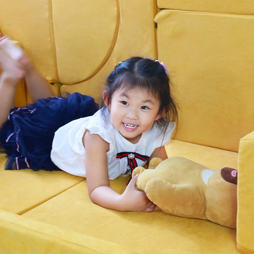 Factory Wholesale Kids Sofa OEM and ODM Accept Children  Baby Sofa with Magnetic Fabric Sofa