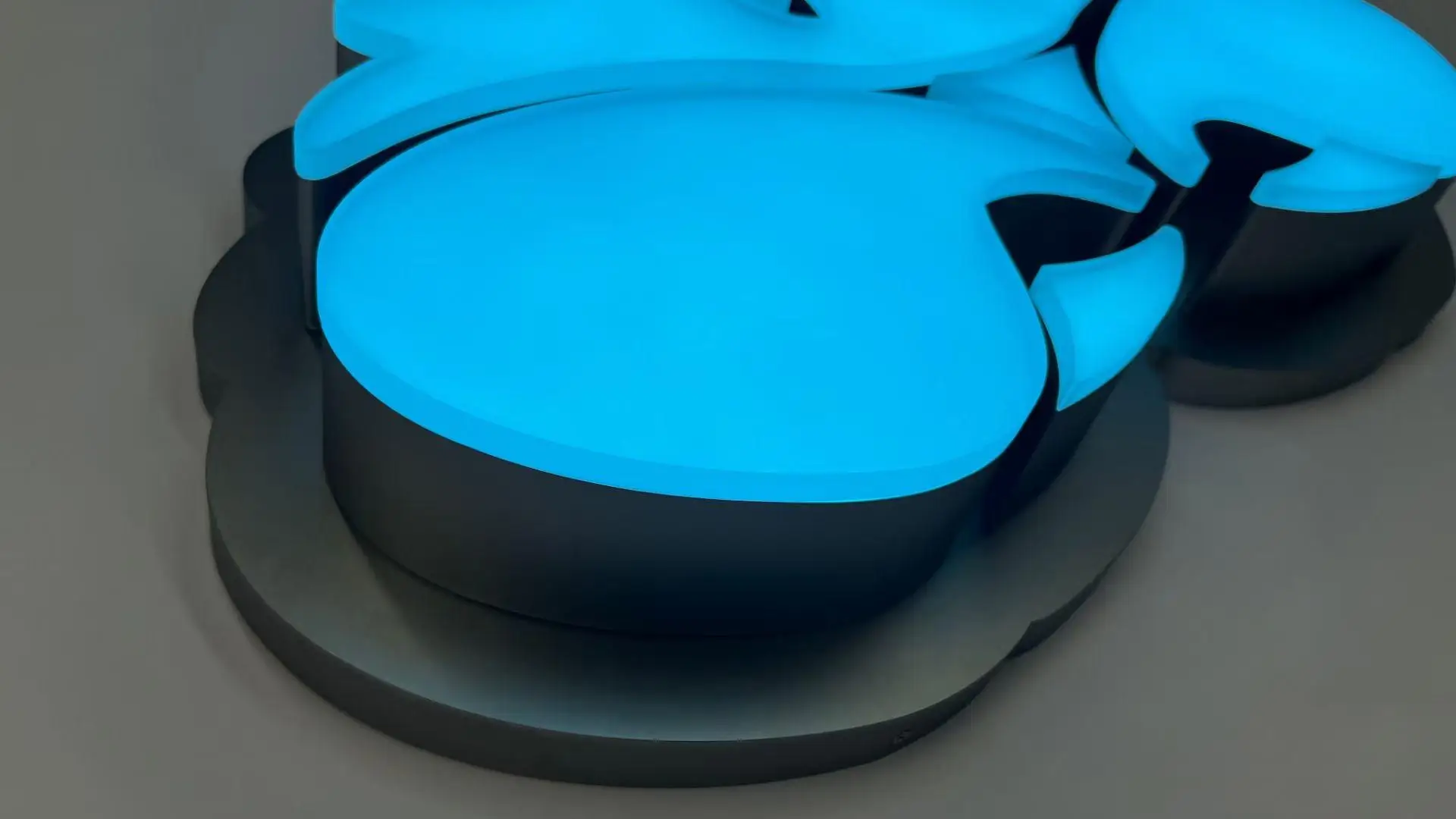 3D Acrylic Crab Sign with LED Lighting for Wall Decor Custom Animal Shape Front-lit Display for Restaurant