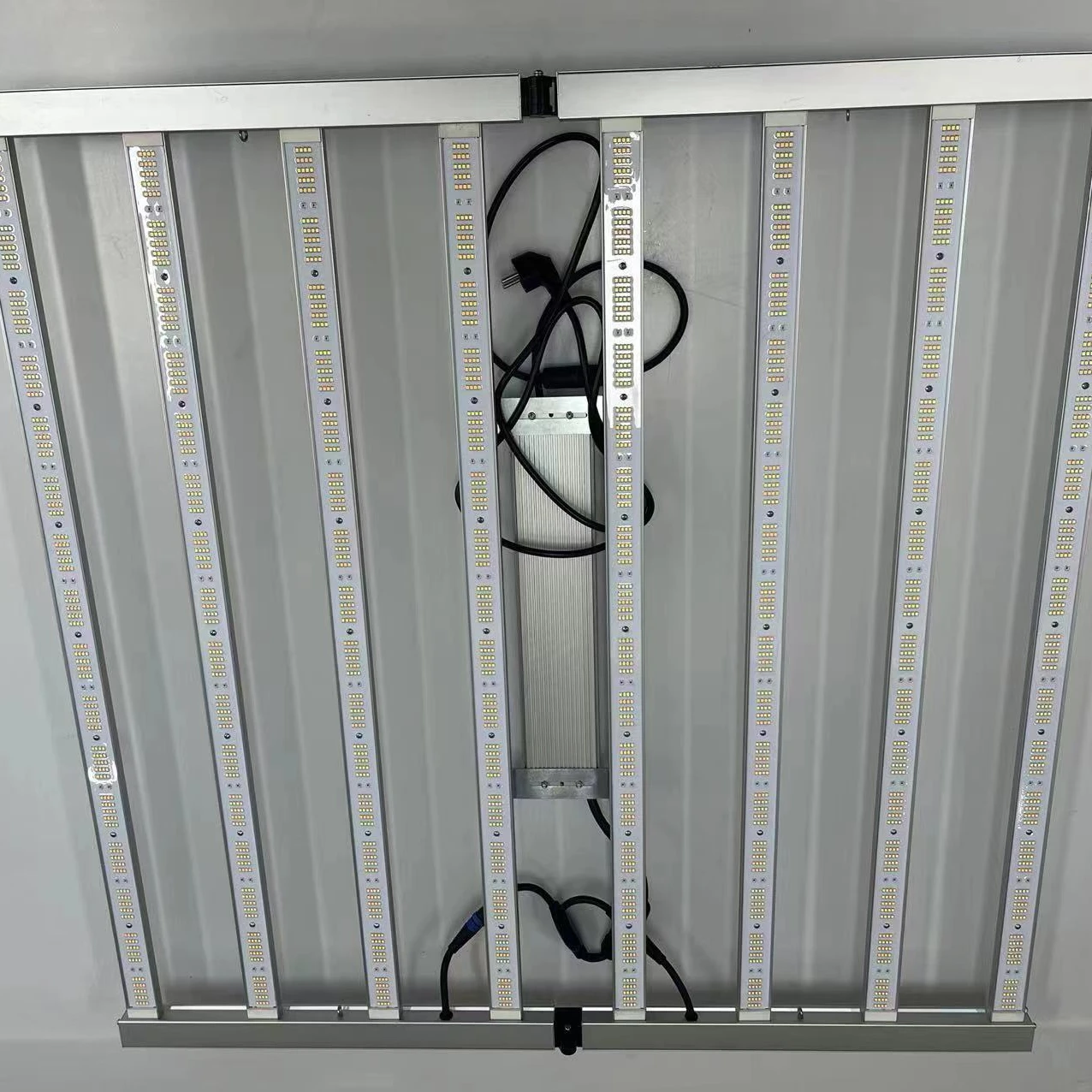 Hydroponic LED grow lights 600W 720W 800W 960W 8Bar spilder grow light 2.9umol/j