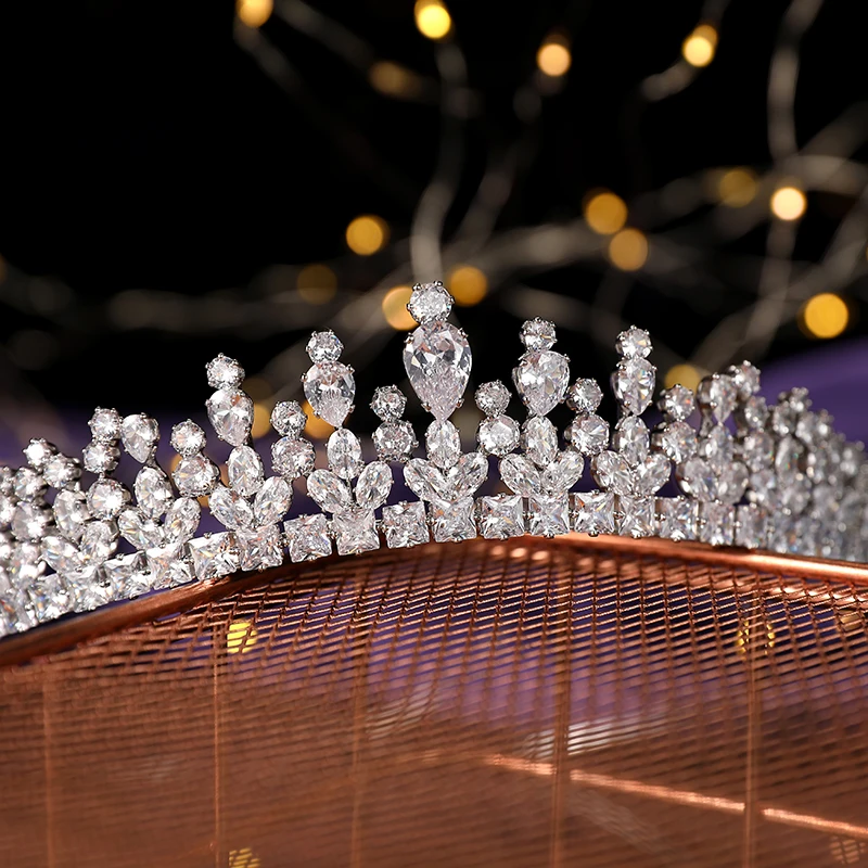 Bridal Accessories Hair Accessory Crystal Crown Elegant Wholesale Handmade Wedding Tiara Women Jewelry Fashion Gift Gold BC7033