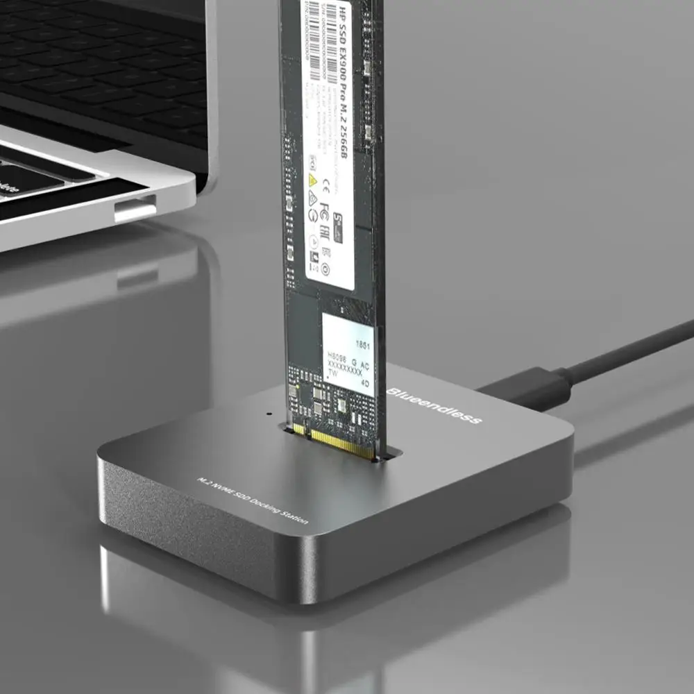 2021 New Arrival Novelty Screwless Laptop Adaptador Hard Drive Docking Station Portable Disques Dur Pcie M2 Nvme Ssd Enclosure
