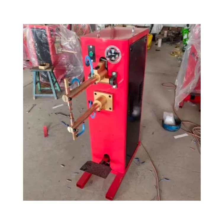The New Semi-automatic Foot-operated Welding Machine Is Simple to Operate and Cost-effective Equipment