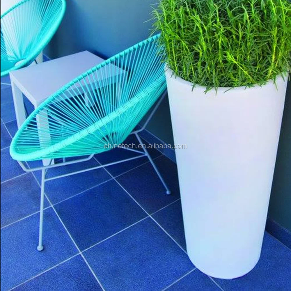 Outdoor Garden Patio Led Illuminate Flower Pot Balcony PE White Plastic LED Illuminated Rgb Color Changing Battery Planter Pot