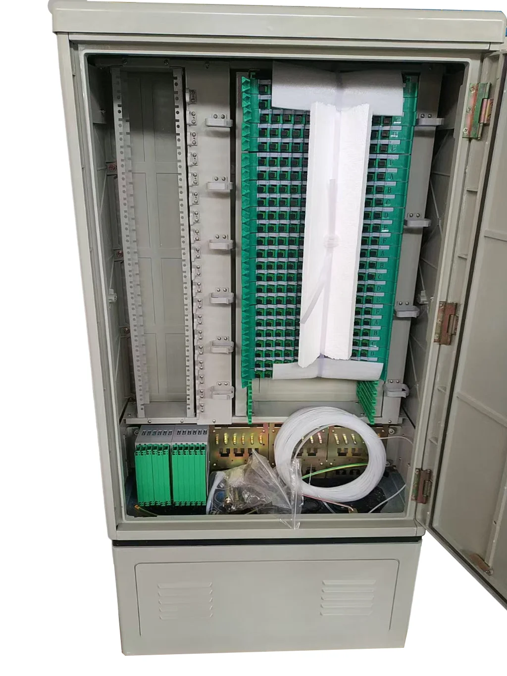 96 core Fiber optic Cabinet SMC Material Outdoor Indoor Telecom Cabinet Fiber optical cross connect cabinets