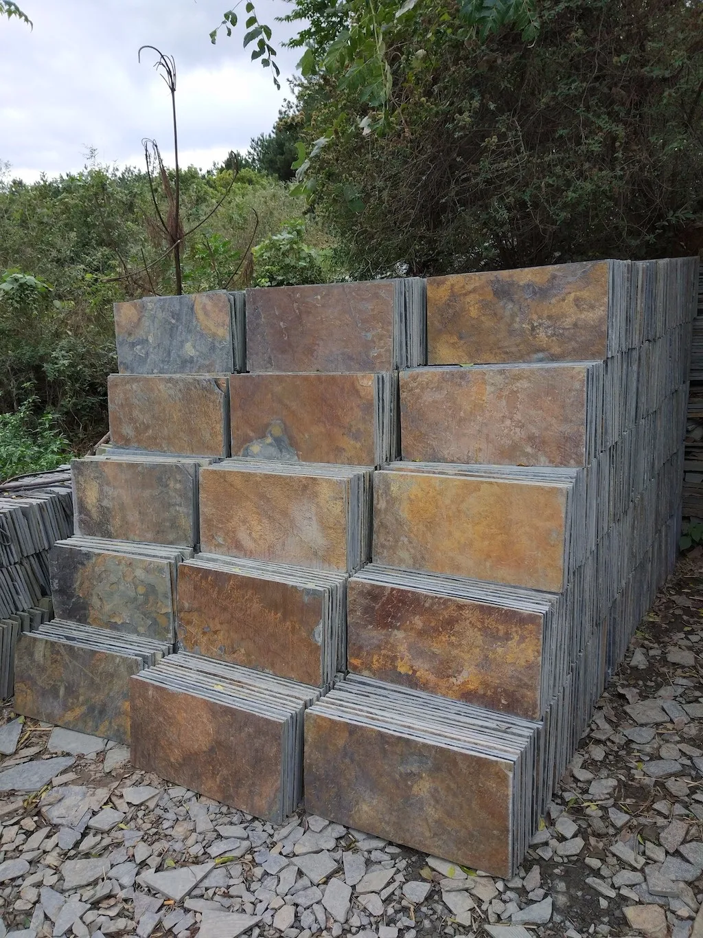 Rusty stone garden tile slate natural foroutdoor courtyard