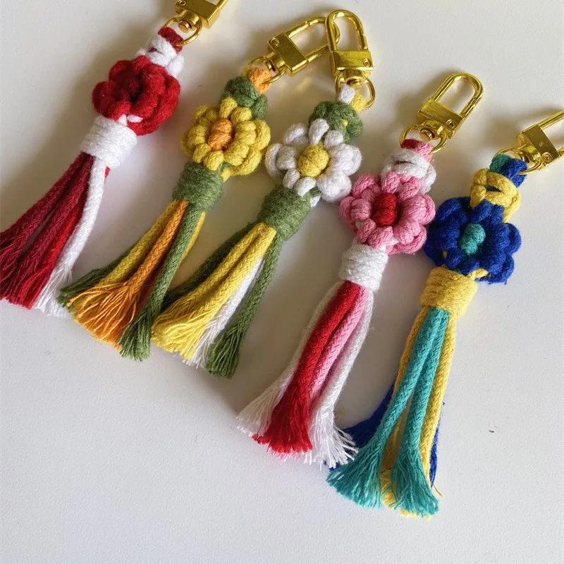 Wholesale INS woven Crochet Flower KeyChain Accessories Handmade Bohemian Boho Daisy flowers Tassel Keychain