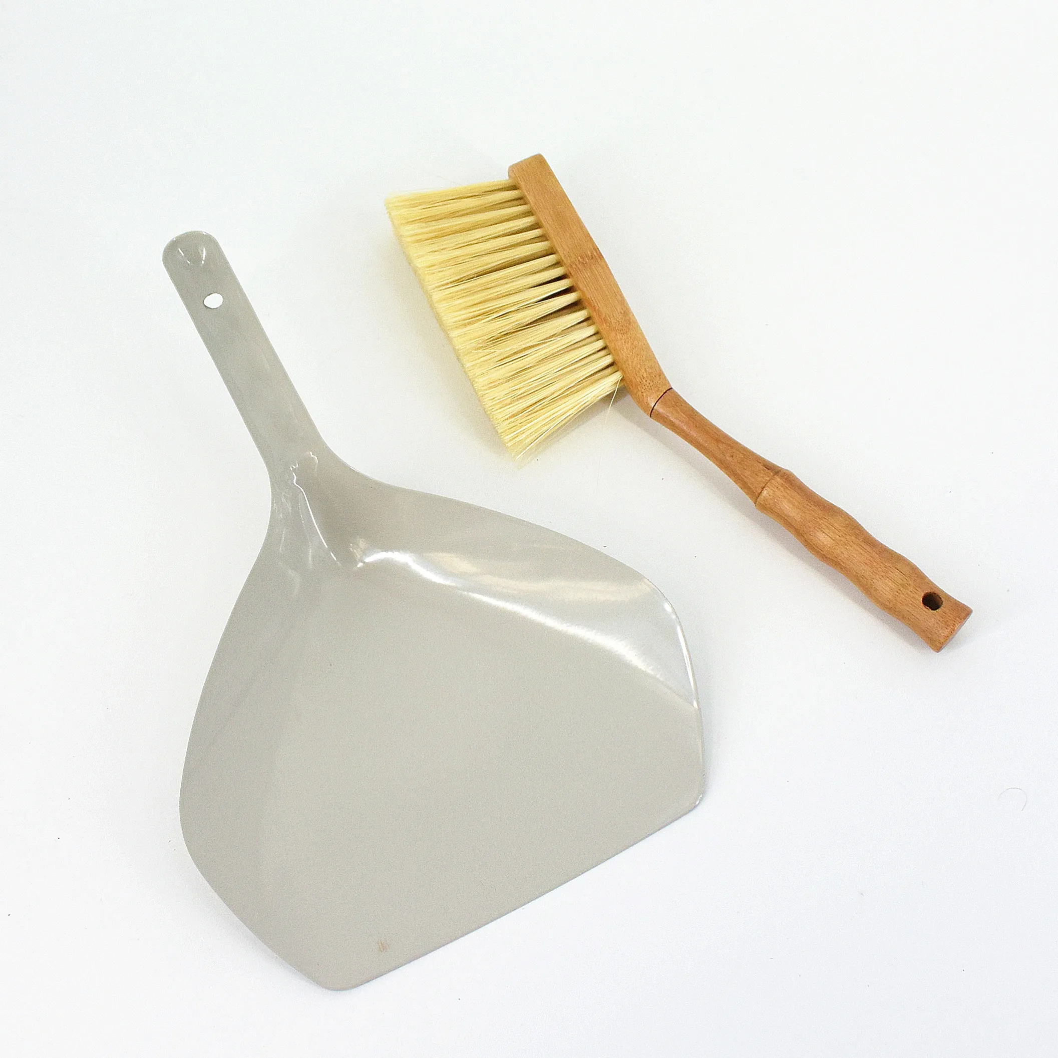 new product metal cleaning dustpan with bamboo handle brush set short handle dustpan