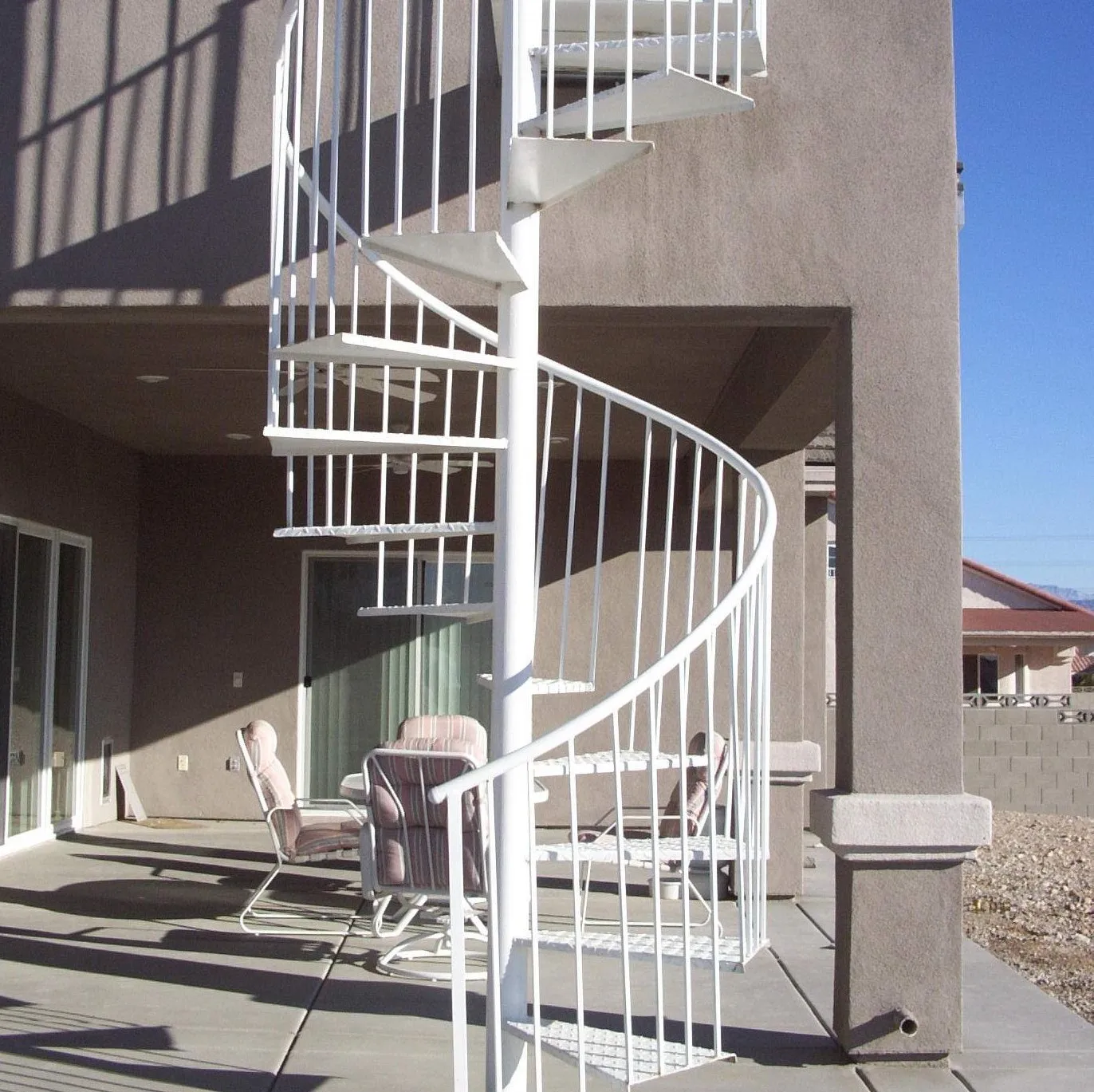 CBDMART Good Quality Staircase Customized Design Staircase China Price Spiral Staircase