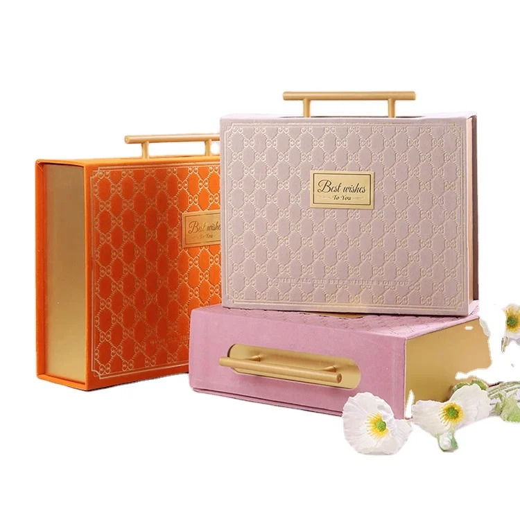 Luxury Velvet wedding birthday suitcase Gift container box packaging with metal handle