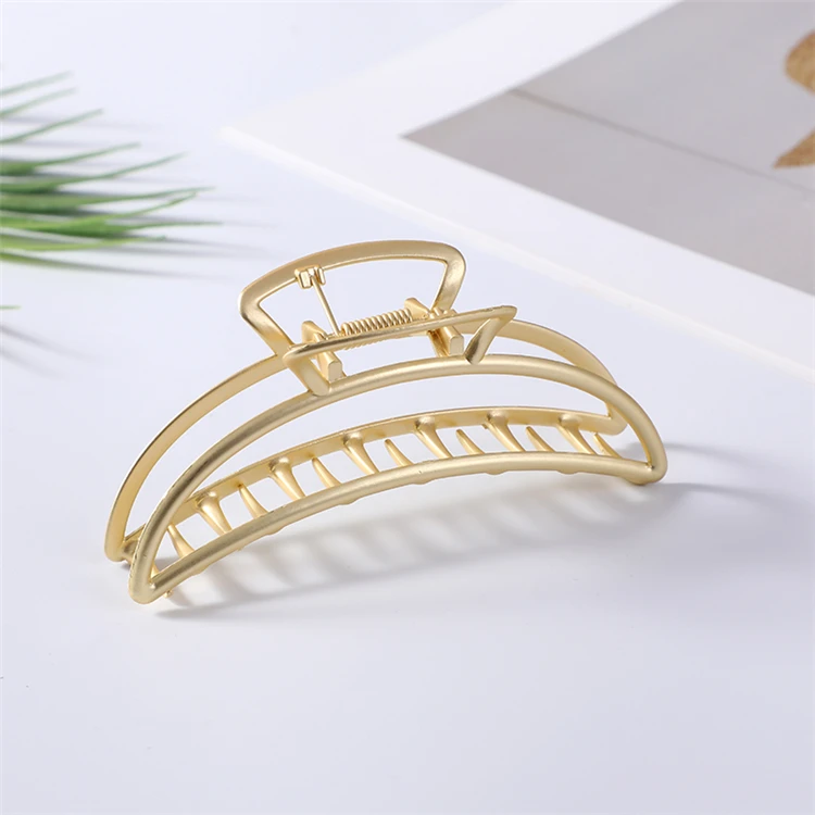 Elegant and classic metal hair claw different styles of hair grab women hair accessories