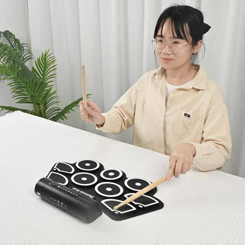 Innovation Promotion hot selling Products Electronic Drum Set Roll Up Drum Practice Pad Midi Drum Kit with speaker