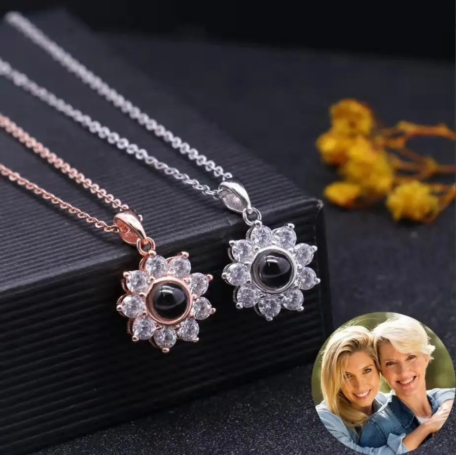 Duoying OEM Rose Gold Silver Color Clavicle Chain Personalized Sun Flower Shaped Pendant Custom Photo Name Projection Necklace