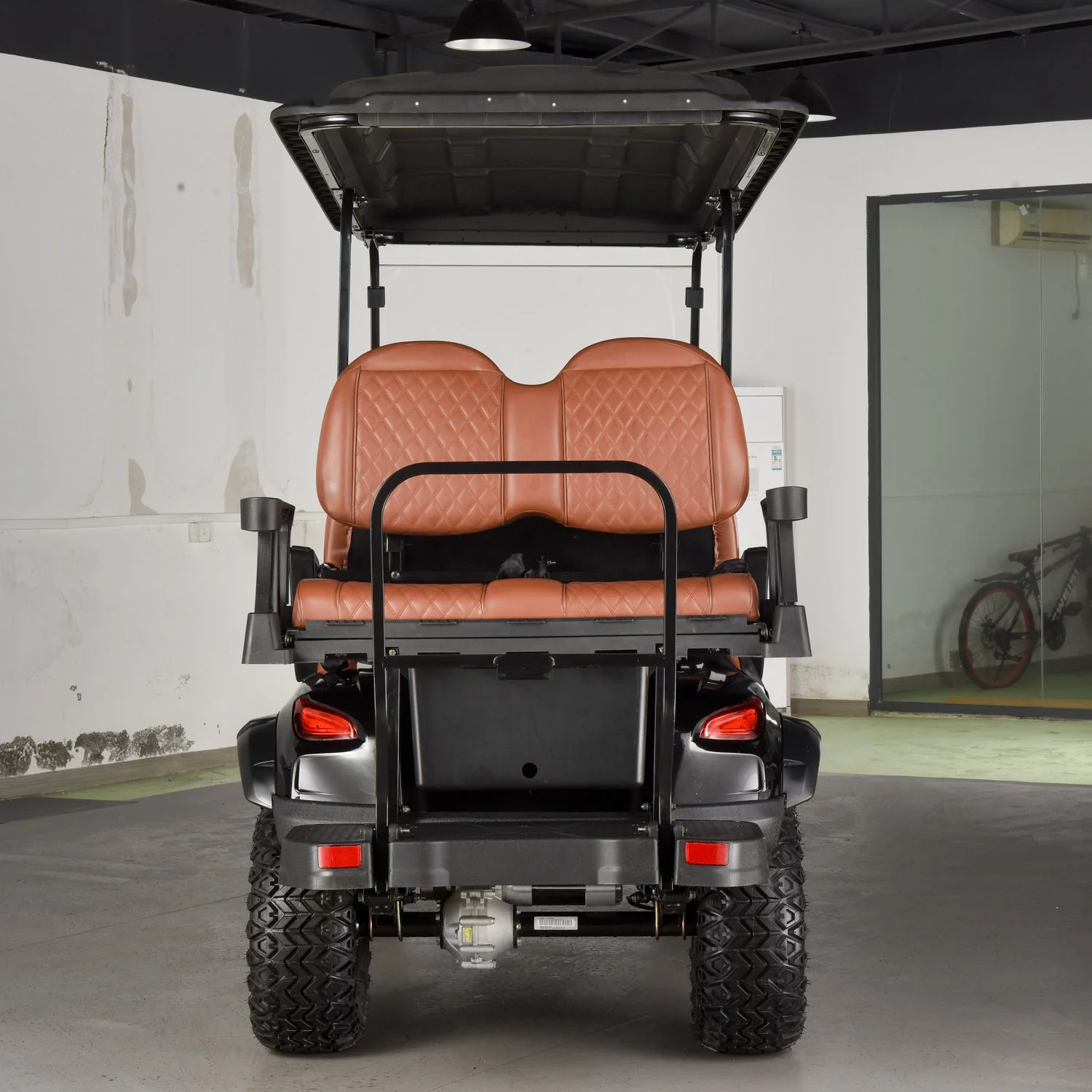 Customized Lifted Electric 4x4 Golf Cart 6 Seat Dune Buggy with Utility Box LED Screen Music  With High Popularity