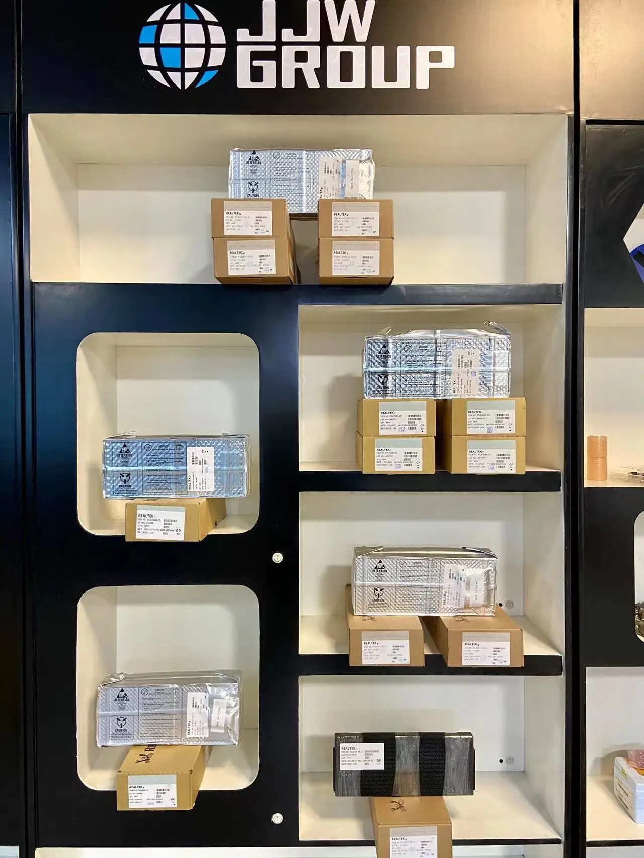 Alinx AX7015: Xilinx Zynq-7000 SoC XC7Z015 FPGA