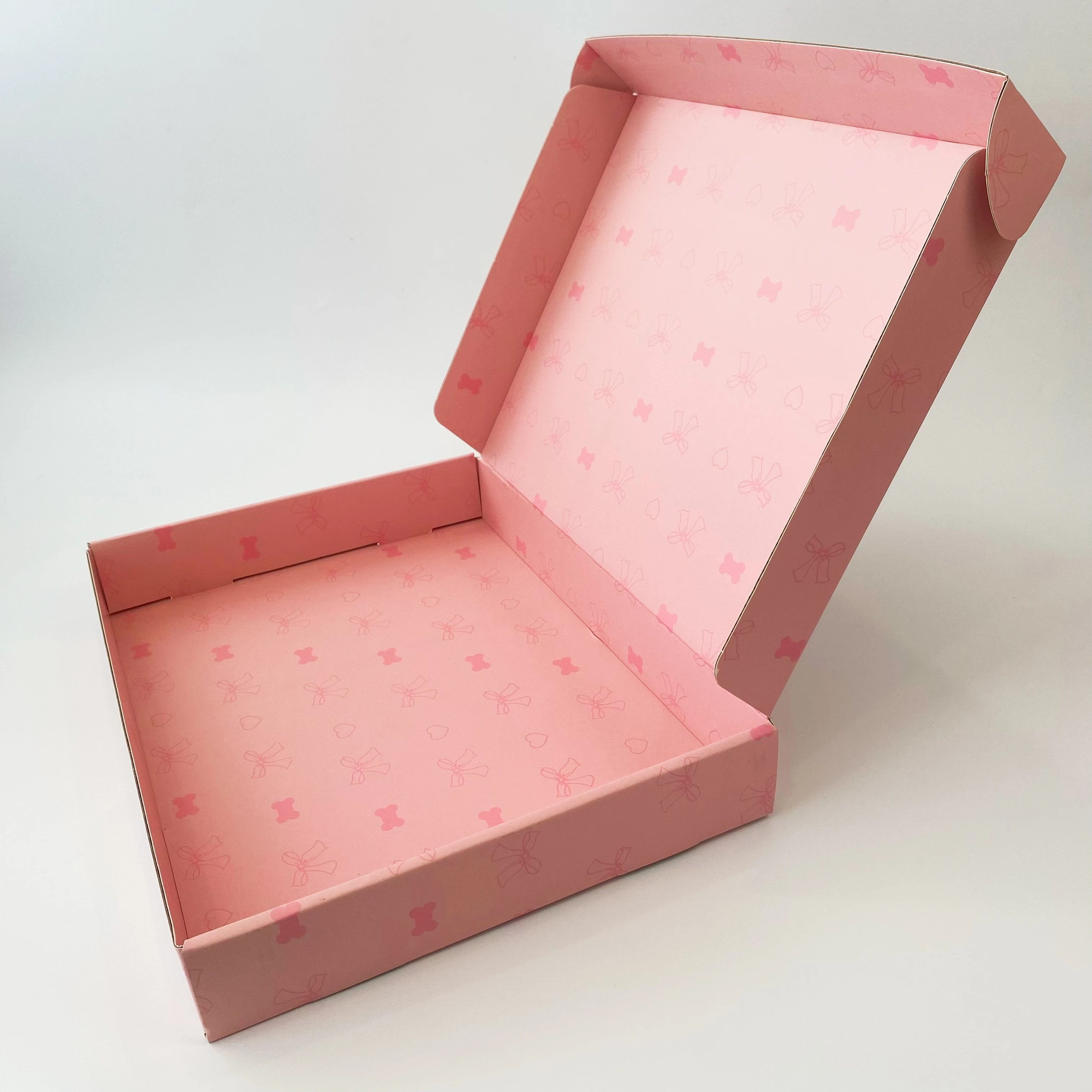 Custom Logo Printed Corrugated Pink Cardboard Mailer Boxes Hardboard Paper Packaging for Shoes Clothes Display Gift Shopping