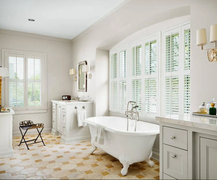 
Adjustable Window Cheap Wooden Hurricane Plantation Shutters 