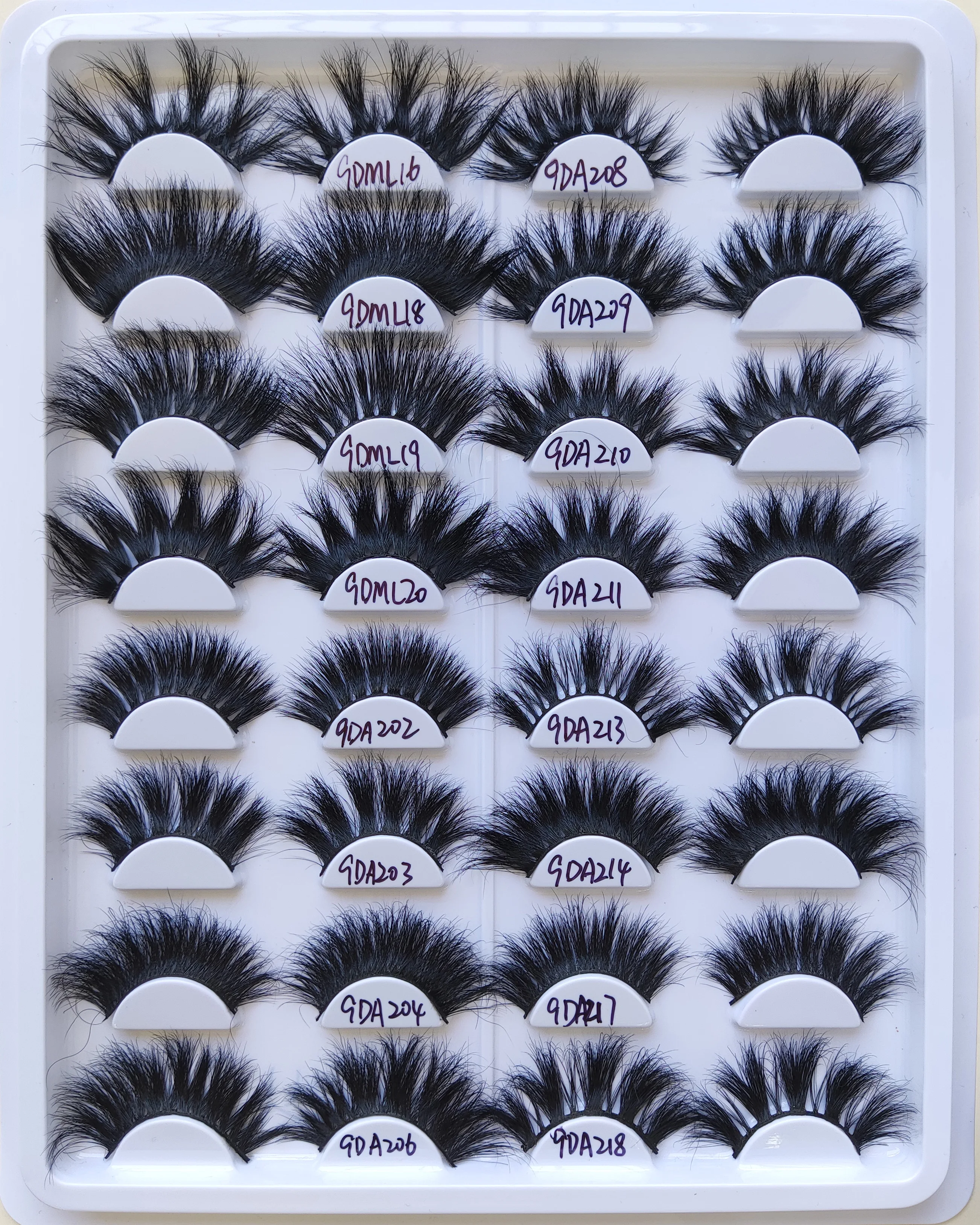 Muting Eye Lash Case Blink Flat Private Label 3D Wholesale Strip Volume Lashes Custom Cruelty Free False Eyelashes Mink