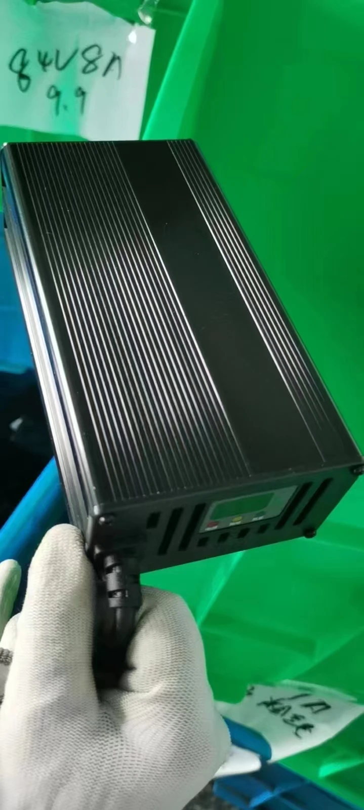 High Quality 12V 24V 8A 10A Aluminium Case Lifepo4 Battery Charger with LED Charging Percentage Display