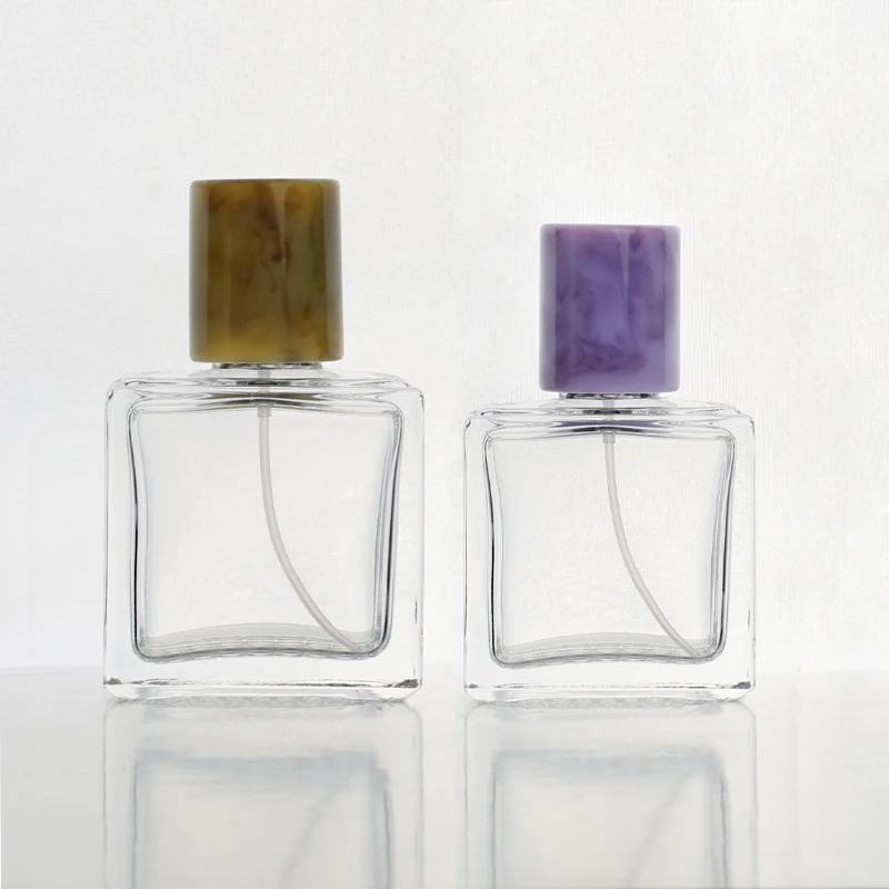 Nuevo cubo portatil simple y elegante envases cosmeticos en аэрозольные ботеллы для повторных парфюмерии 30 мл cuadrado embotellado
