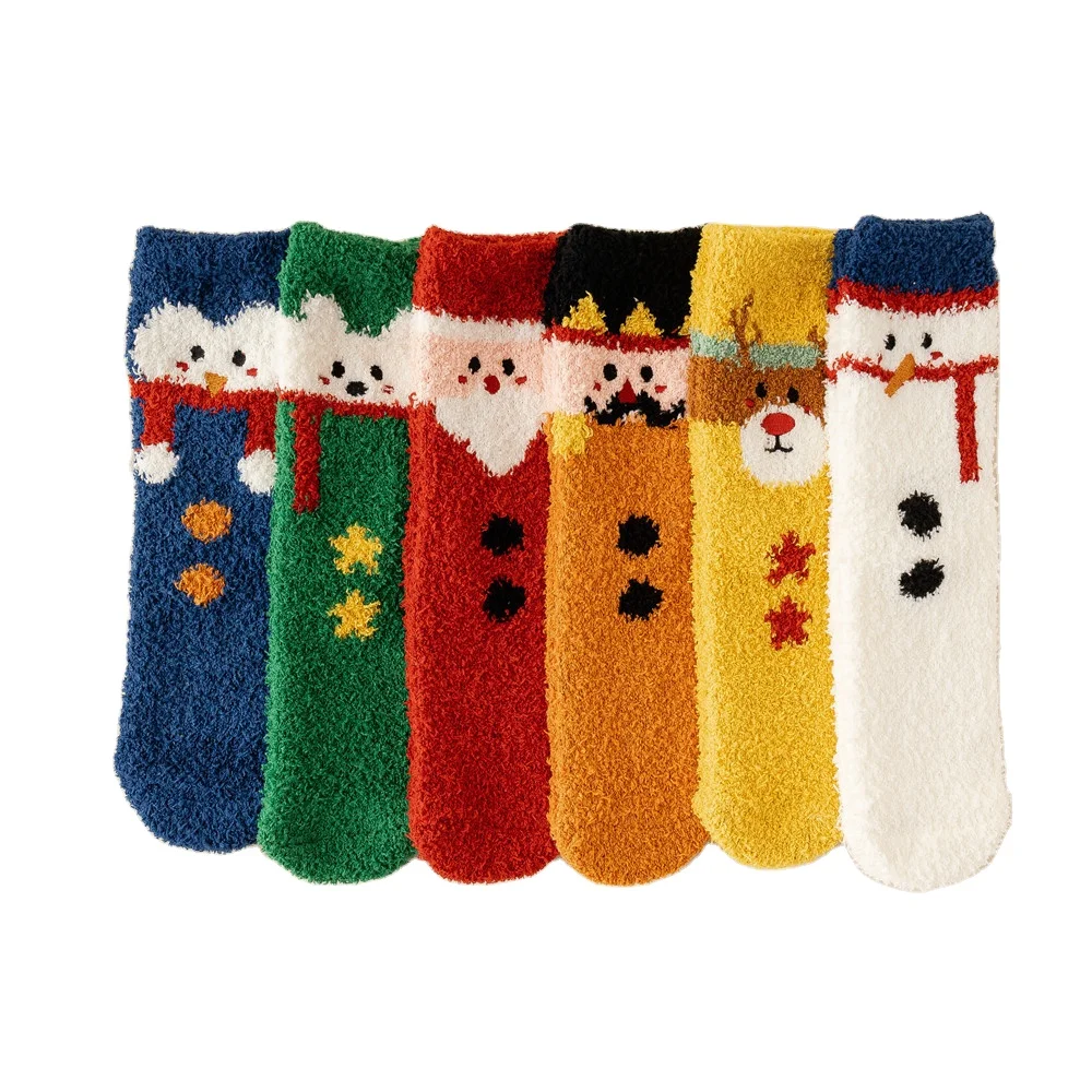 Xinanghui  Custom Logo 2022 Christmas Cozy Cabin Soft Coral Fleece Floor Socks Warm Fluffy Winter Sleep Fuzzy Socks For Women