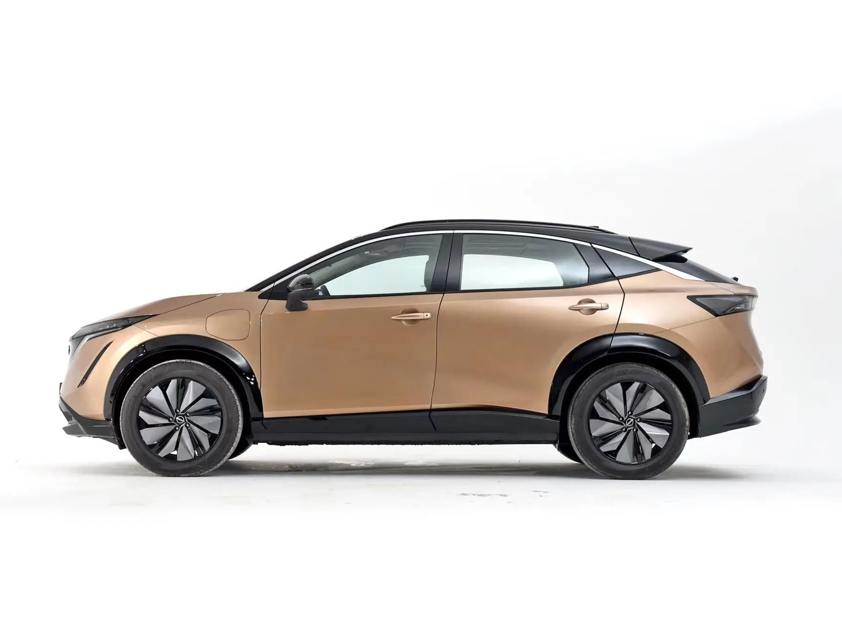 2024 японский бренд NISSAN AIRIYA чистый Электромобиль 501 523 559 623 Производительность Плюс компактный внедорожник распродажа оптовая продажа авто