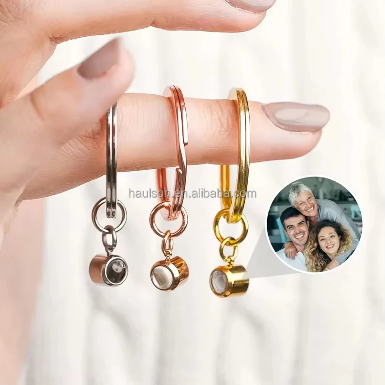 Custom Hidden Album Keychain with New Projection Feature Keyring Chain that Can Hold Photos as a Pendant Souvenir Gift