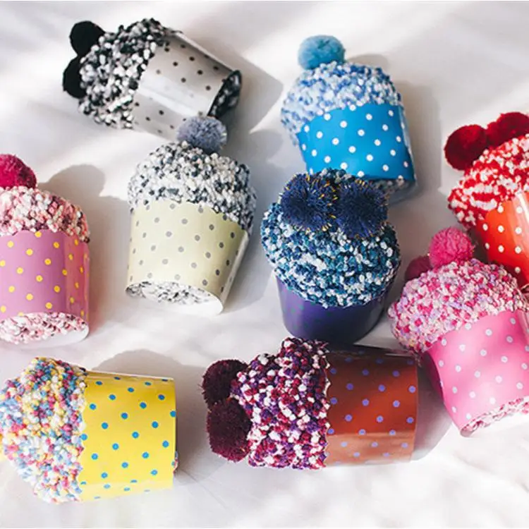 wholesale low MOQ woman Fashion Cupcakes Bed winter Coral Fleece Velvet Warm Floor Gift fluffy socks for women