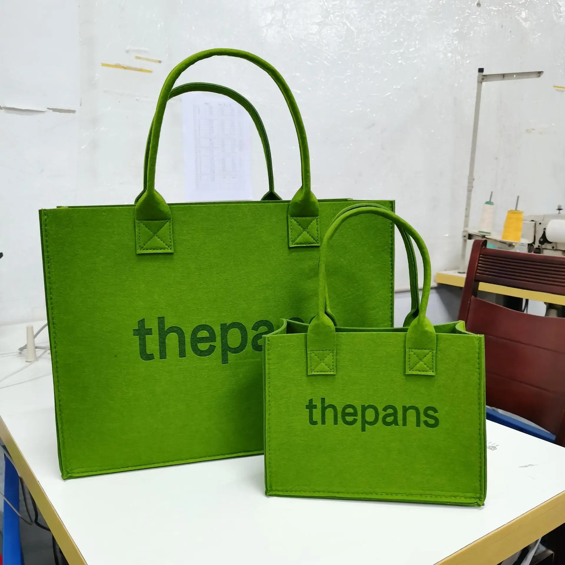 Wholesale Felt Storage Bag Size 40 Eco Friendly Custom Logo Large Capacity Colorful Shopping Wool Felt Tote Bags