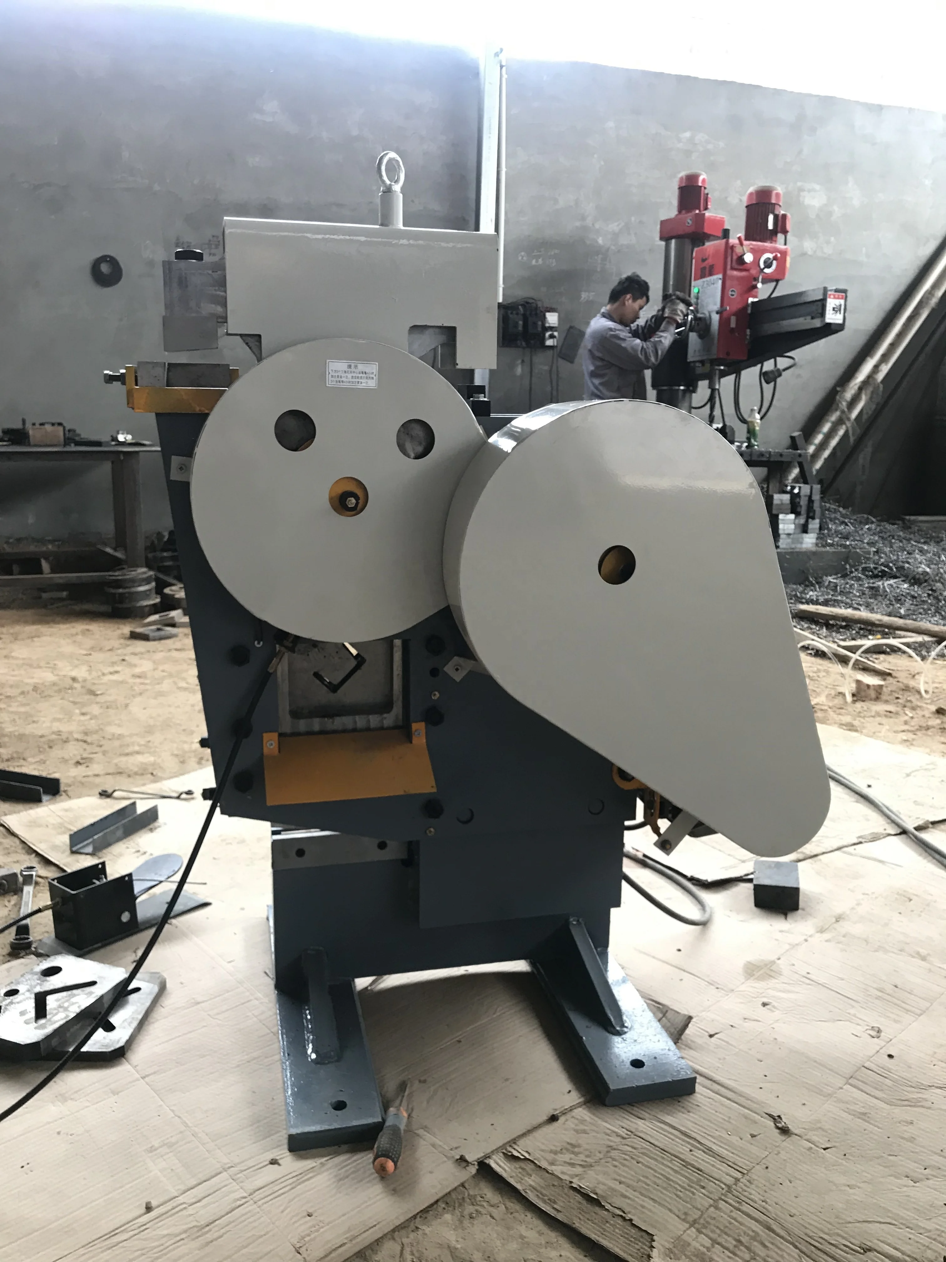 China Manufacturer punch/punching and shear/shearing