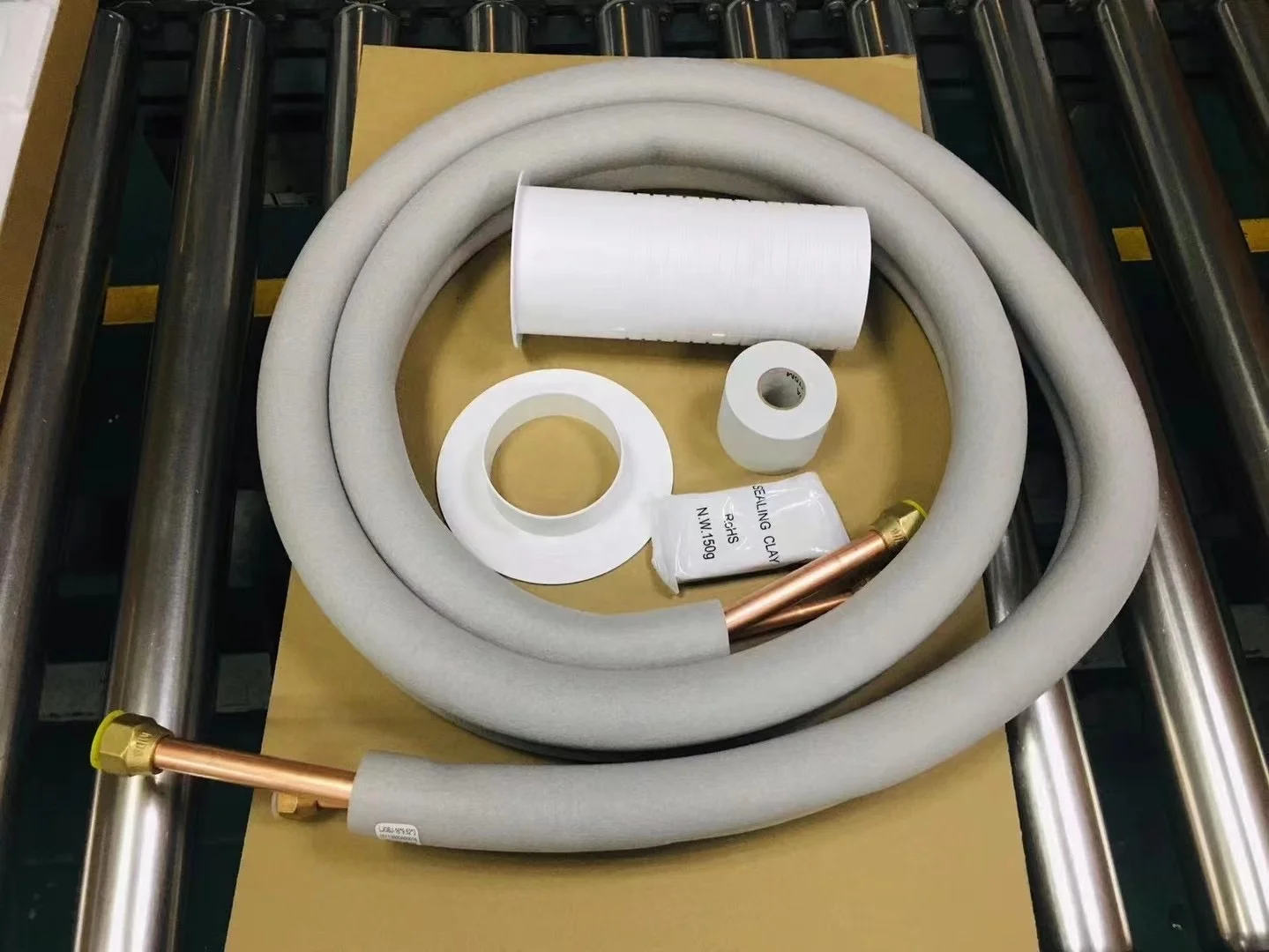 Deluxe Series Wall Split Mounted Type Air Conditioner 18000BTU 50Hz R410a Smart Air Conditioner mini ac