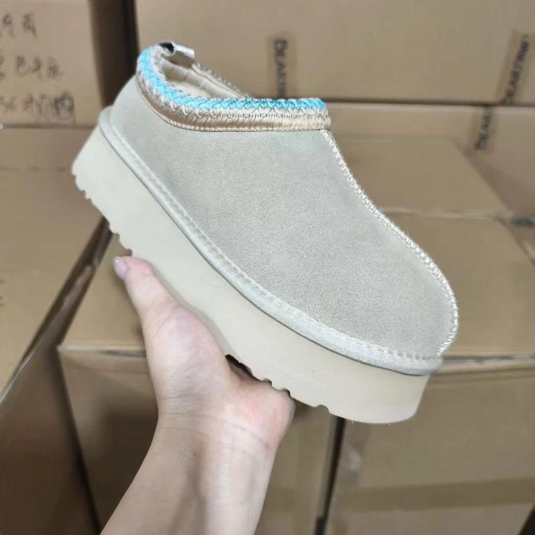 2024 Top Quality Uggss Classic Shoes For Woman Indoor And Outdoor Leisure Shoes Brand Fancy Slippers