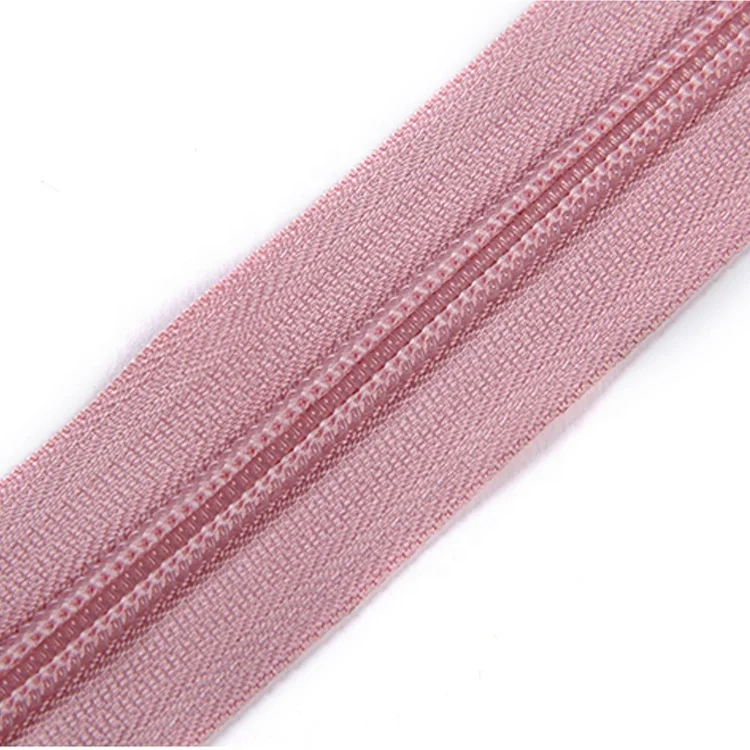 Custom design Sustainable Nickel-Free garment accessories pink Y teeth nylon zipper in roll long chain