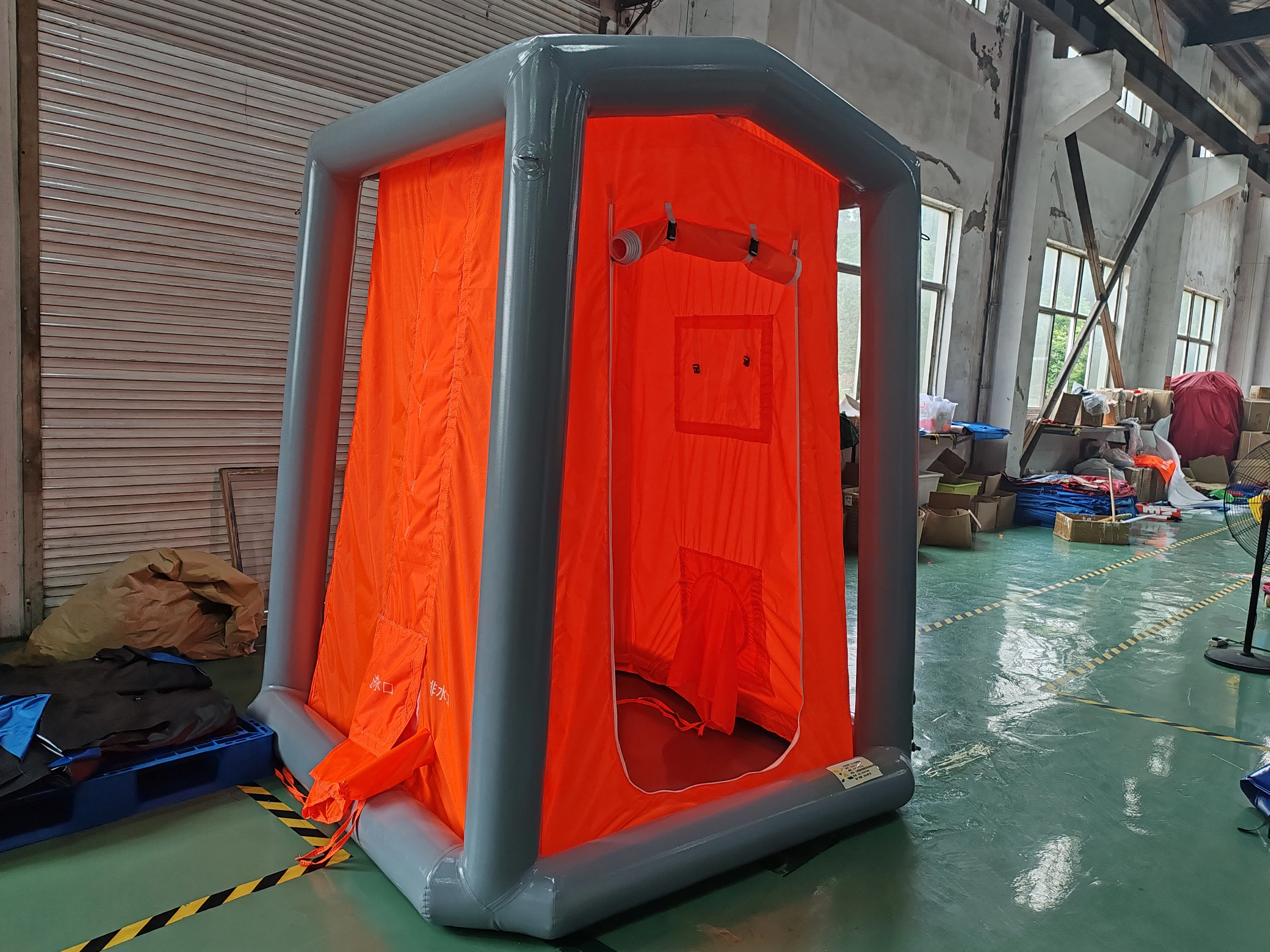 Factory wholesale PVC Oxford cloth washing inflatable tent/air tent Waterproof Fire Disaster Relief Event Camping Tents