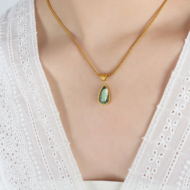 Dina Wholesale Fine Jewelry Vintage Stainless Steel Jewelry Olive Green Teardrop Necklace 18K Gold Filled Jewelry
