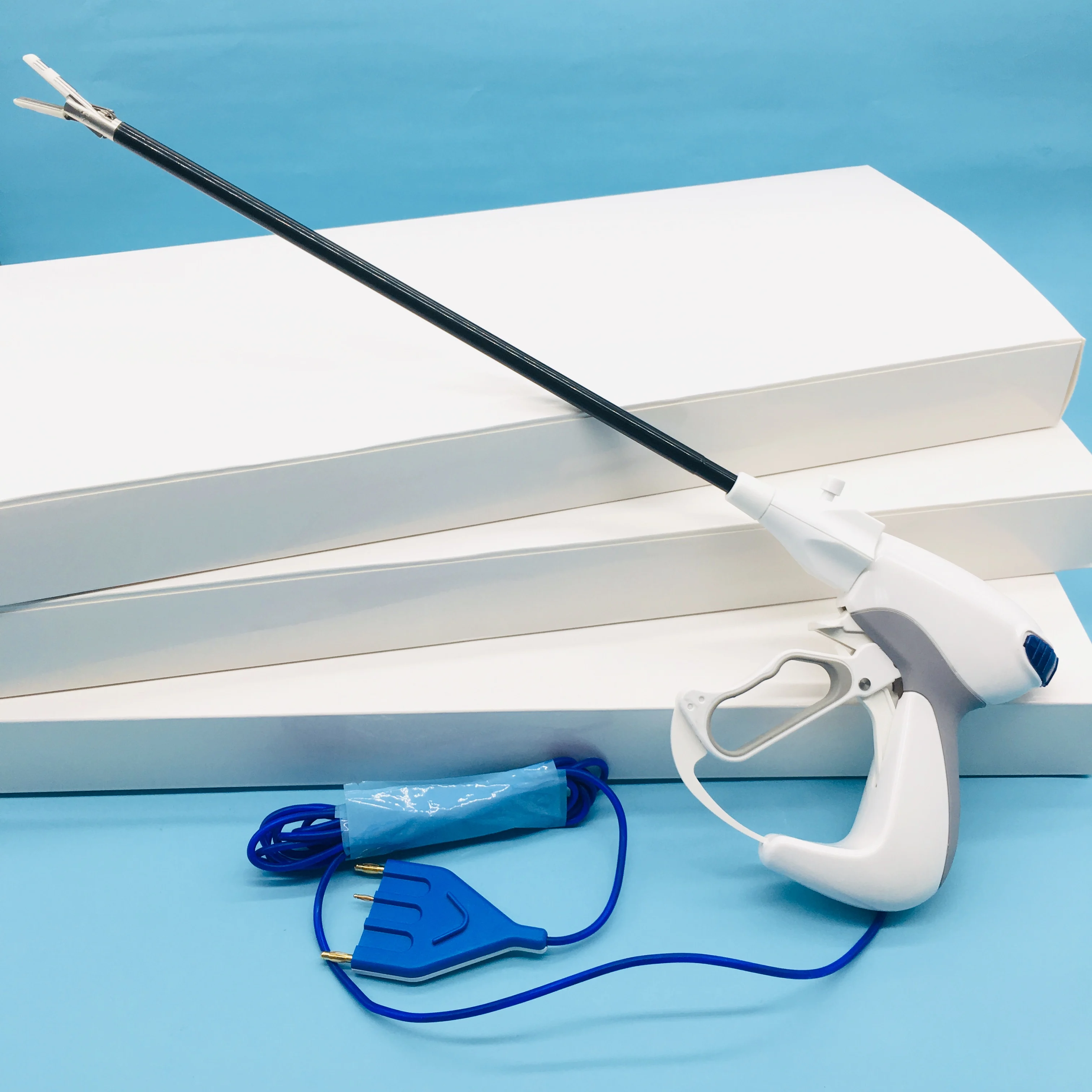 Ligasure endoscopic electrosurgical forceps