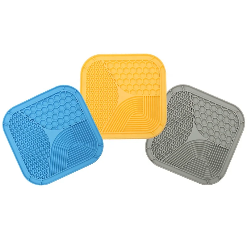 food grade non-toxic silicone  anti choking non- slip pet licking mat slow feeder bowl with suction cup