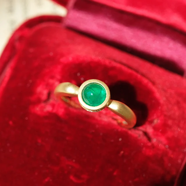 
Cabochon Emerald Engagement Rings Simple Design Round Stone Gold Rings With Real Diamonds 