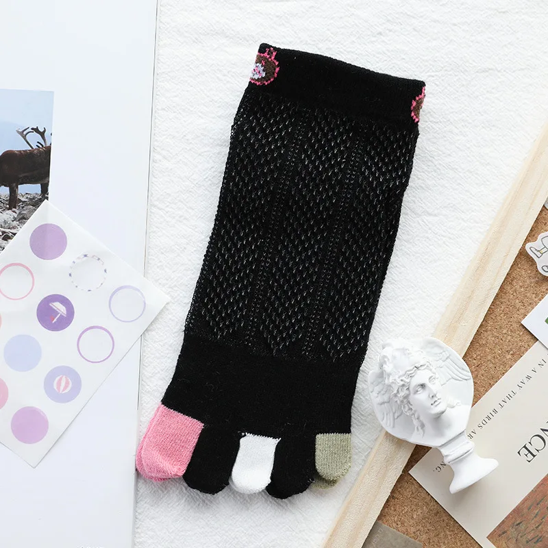 High Quality Wholesale Spring Summer Cotton Ladies  Crew Length Foot Fingers Five Toes Socks