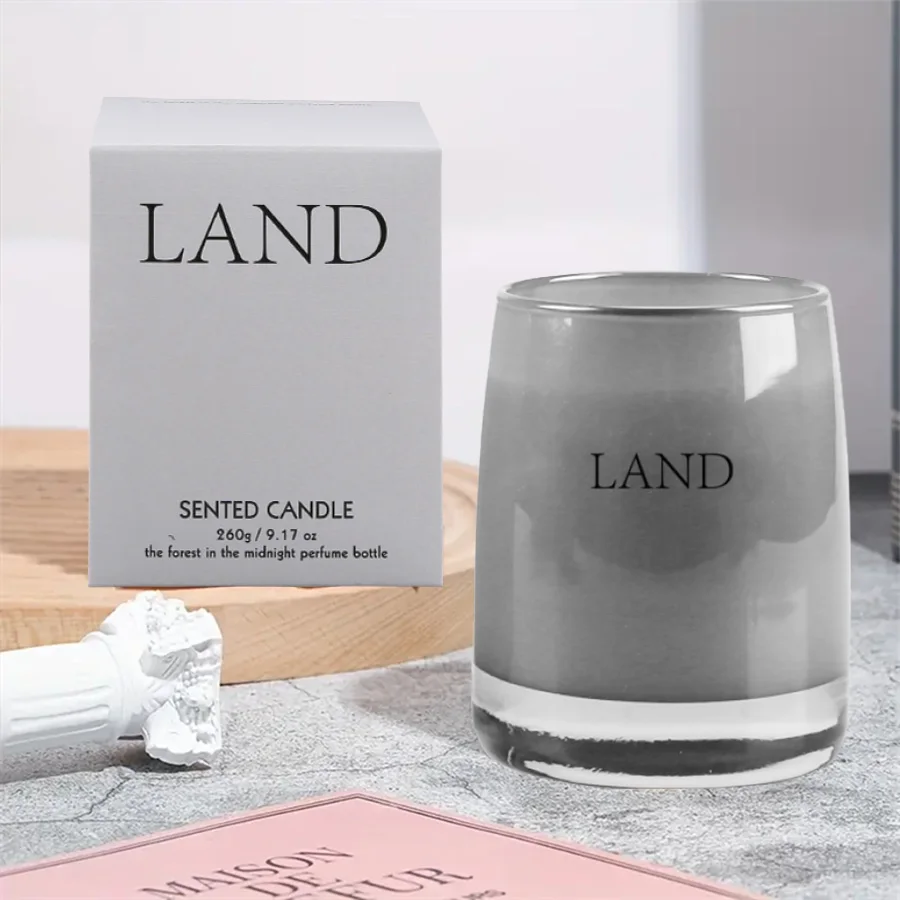 Home romantic candlelight lights up the romance making your date sweeter and more moving Highend romantic scented candles