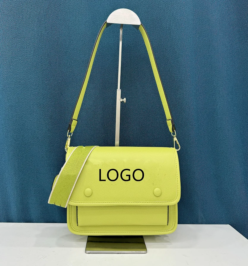 Mexico Fashion hot sales ladies mini pop handbag pink faux leather with bear charm purse bag for women