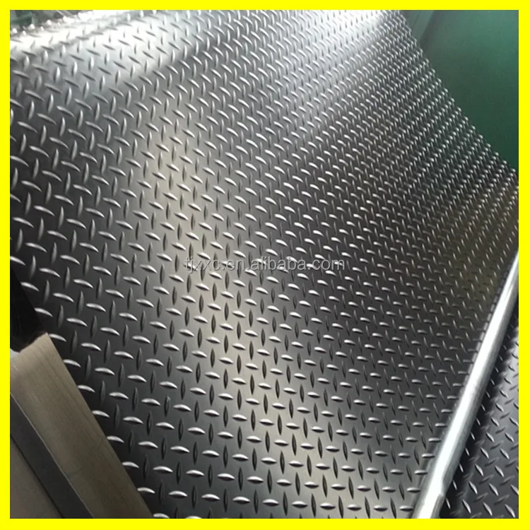 Outdoor Anti slip rubber flooring for Garage Flooring /workshop/pedestrian bridge/footbridge stairs